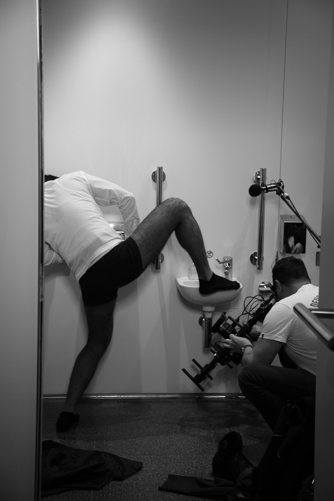 Code/Switch BTS — On Set